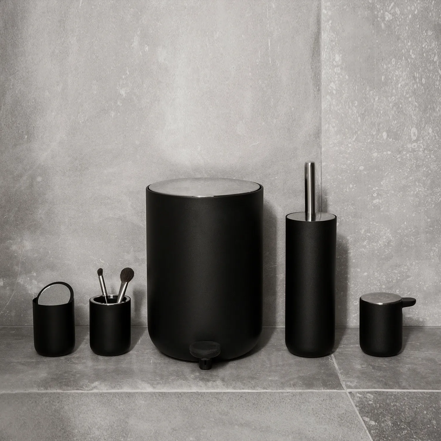 audo copenhagen (menu) | norm pedal bin 4 litre | matte black - DC