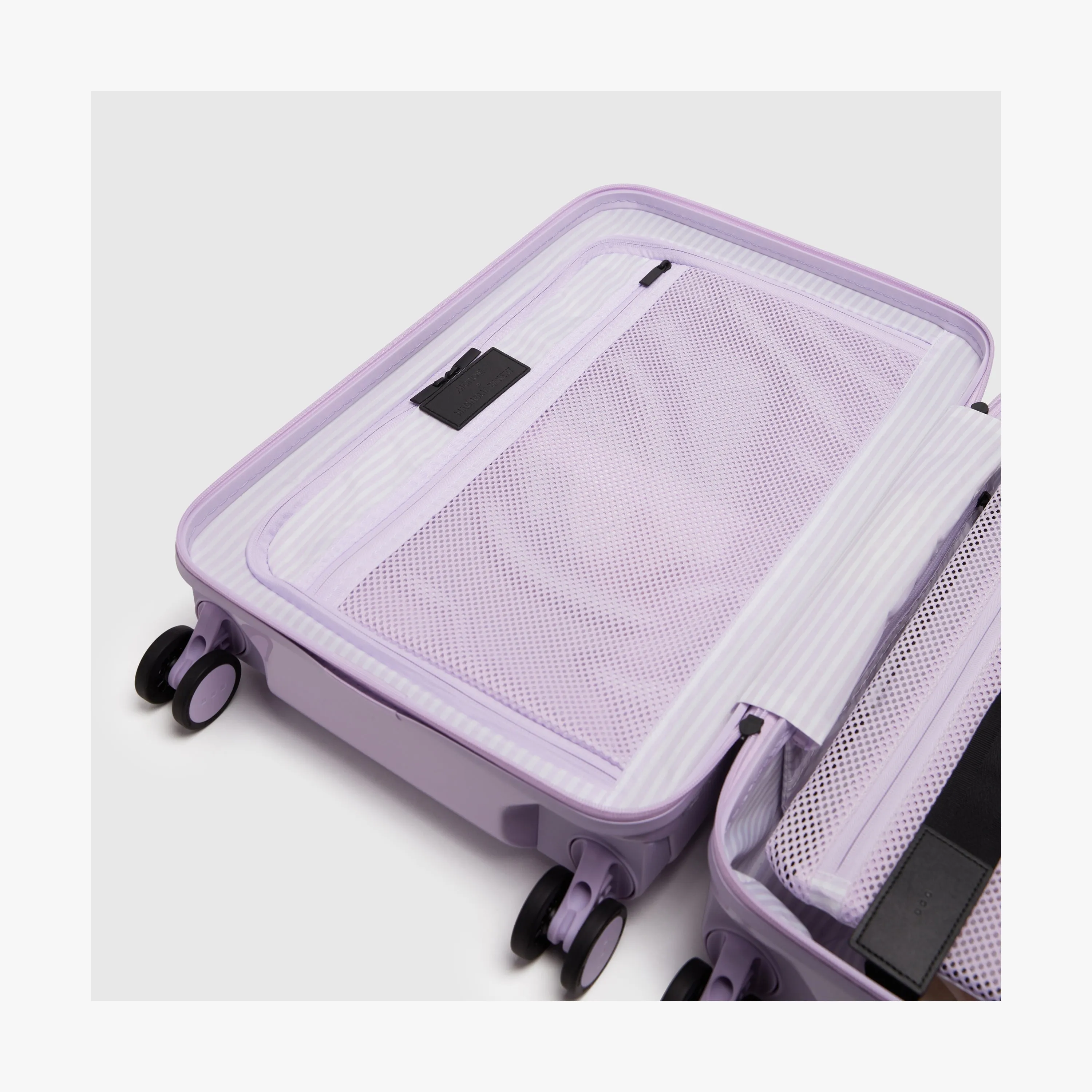 Carry-On Pro Plus