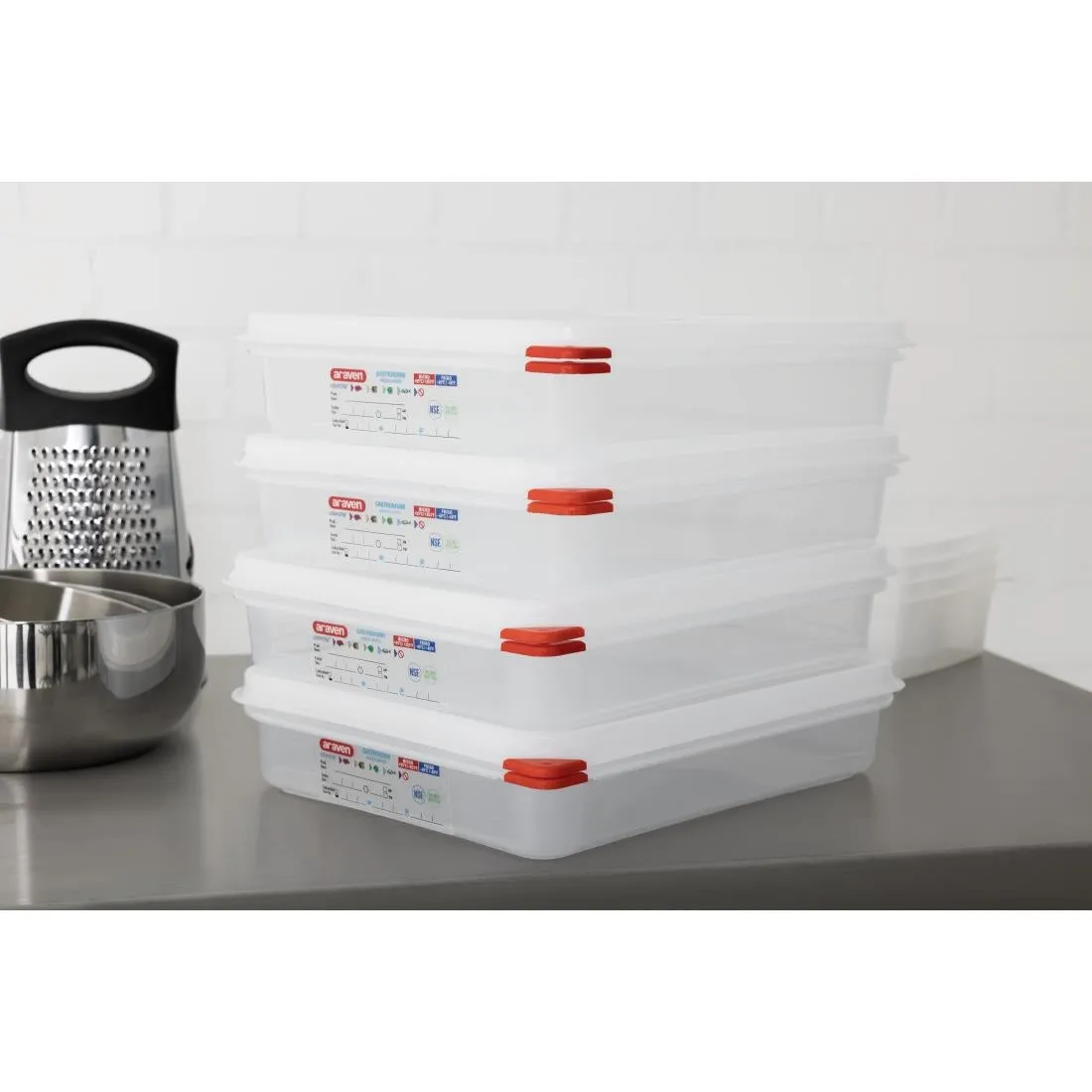 GL261 Araven Polypropylene 1/2 Gastronorm Food Containers 4L (Pack of 4)